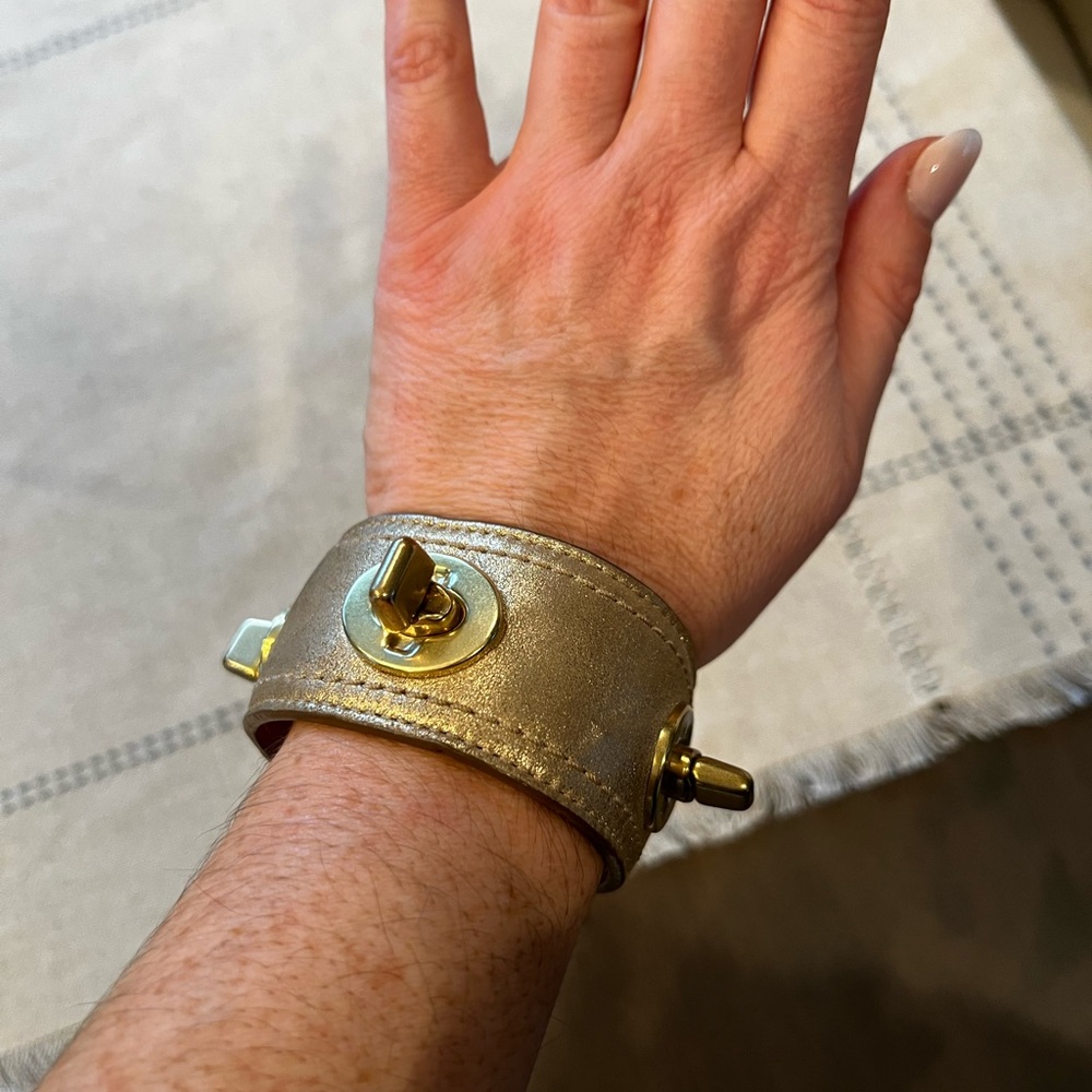 Coach Gold Metallic Turnlock Bracelet - Picture 5 of 6